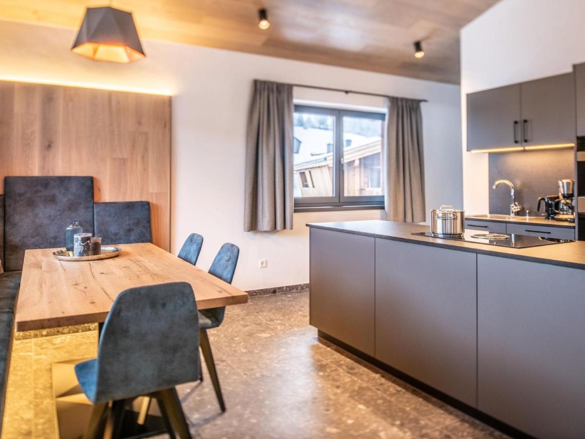 Apartment In Wald Im Pinzgau With A Carport Exterior foto